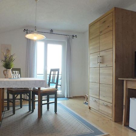 ホテル Haus Chiemseeblick グラーベンシュテット エクステリア 写真